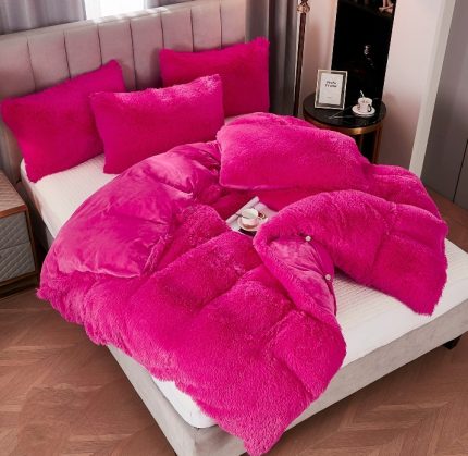 6pc Luxury Designs Velvet plush Fluffy Duvet set